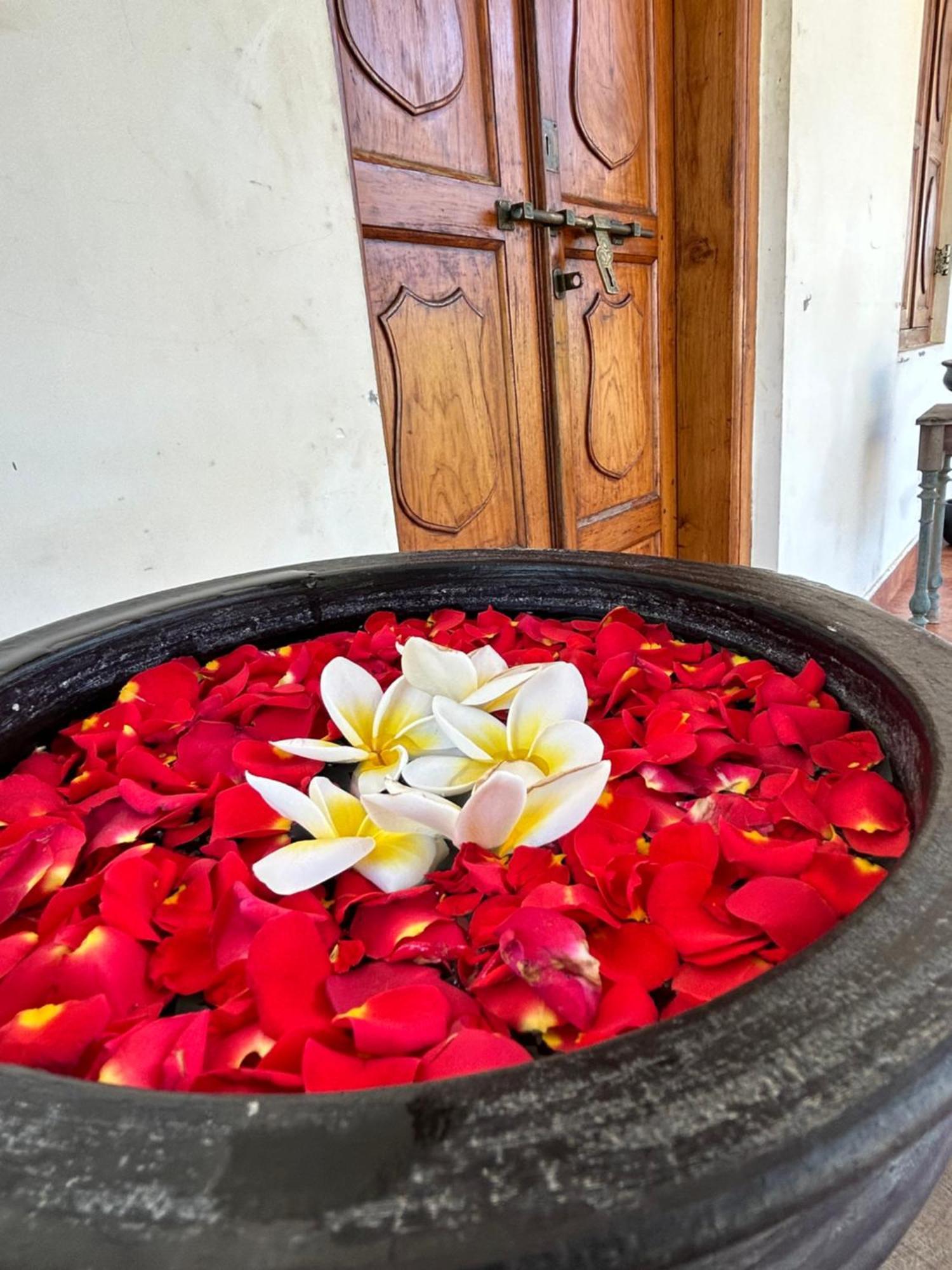 Santa Maria, Trivandrum - An Airport Boutique By The Sea Bed and Breakfast Thiruvananthapuram Esterno foto