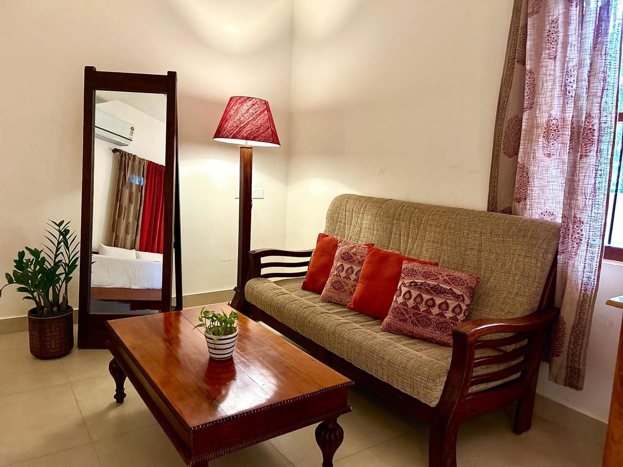 Santa Maria, Trivandrum - An Airport Boutique By The Sea Bed and Breakfast Thiruvananthapuram Esterno foto