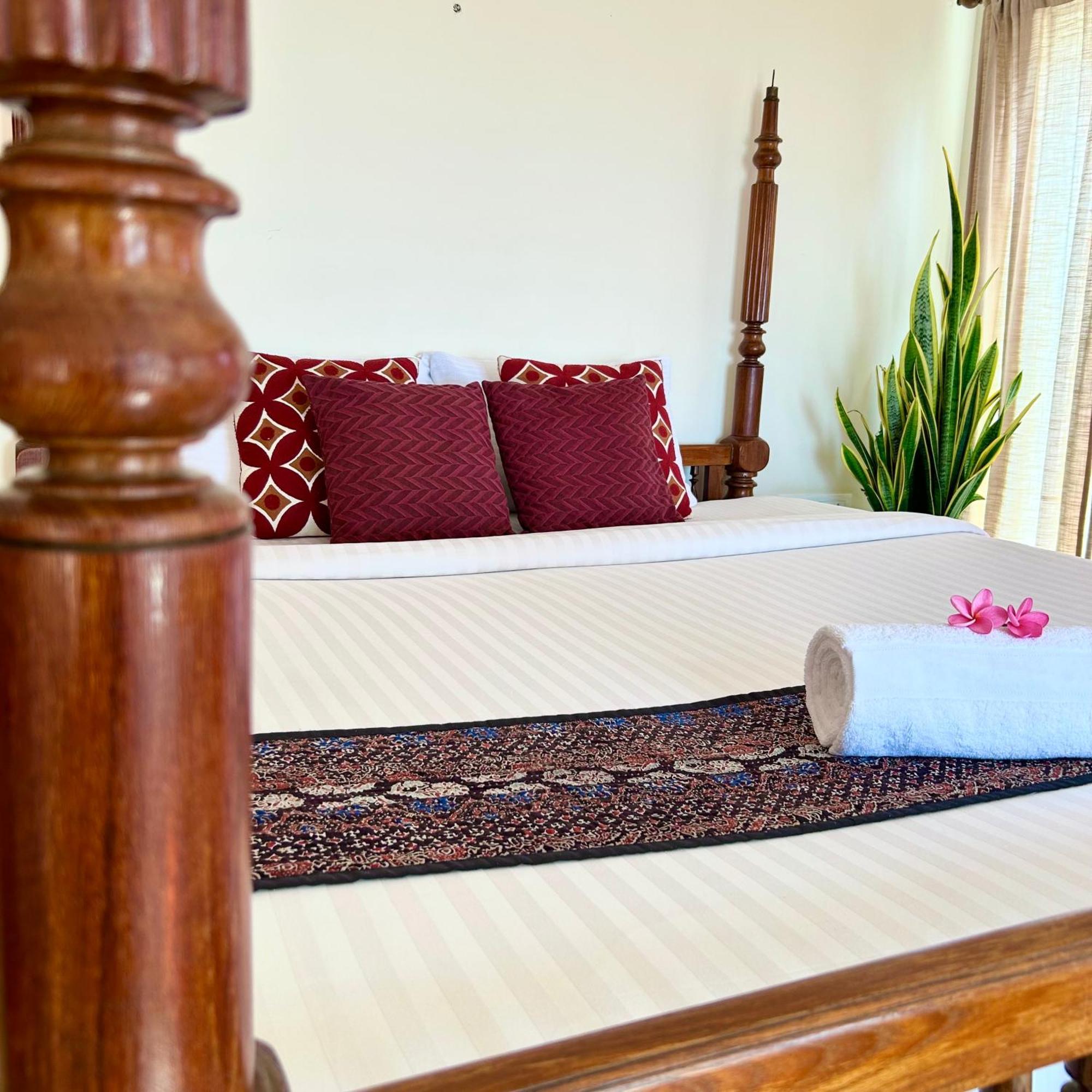 Santa Maria, Trivandrum - An Airport Boutique By The Sea Bed and Breakfast Thiruvananthapuram Esterno foto