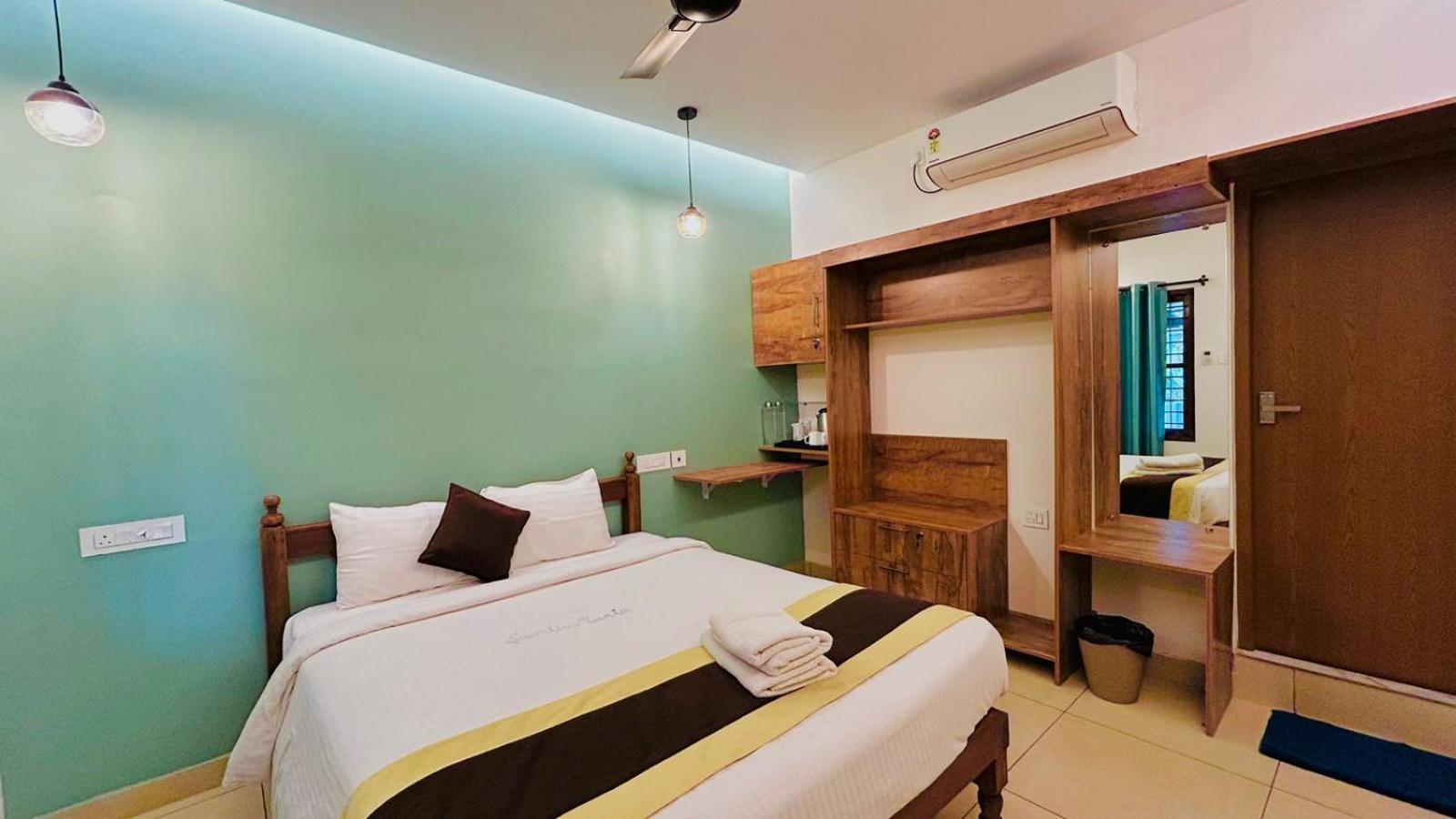 Santa Maria, Trivandrum - An Airport Boutique By The Sea Bed and Breakfast Thiruvananthapuram Esterno foto